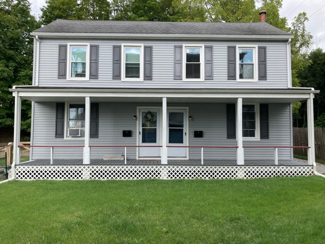 Two story duplex, 2 bedroom, 1 bathroom. - 35 Main St