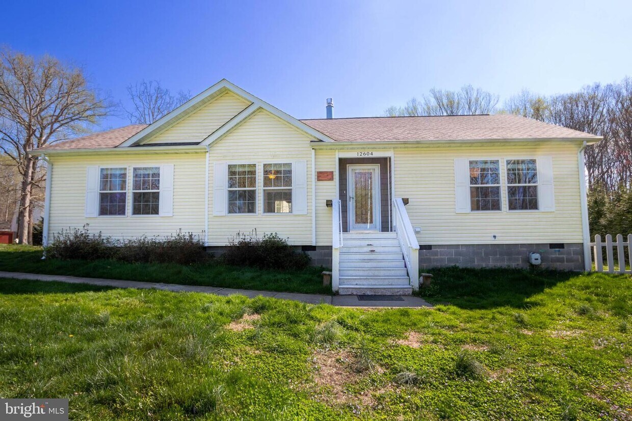 12604 Kahns Rd, Manassas, VA 20112 House for Rent in Manassas, VA