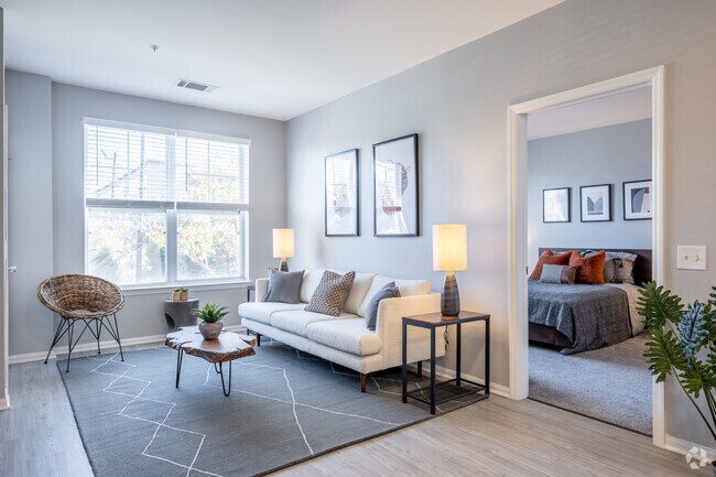 2 habitaciones, 2 baños - 1119 pies cuadrados - The Brownstones at Englewood South