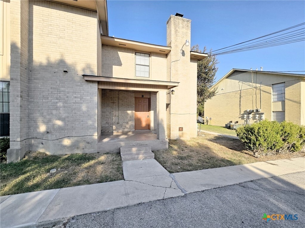 Primary Photo - 1024 Mission Dr