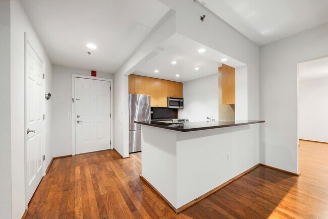 Foto del edificio - 300 City Pl