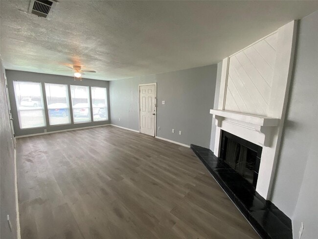 Photo - Spacious Loft in Gated Community!