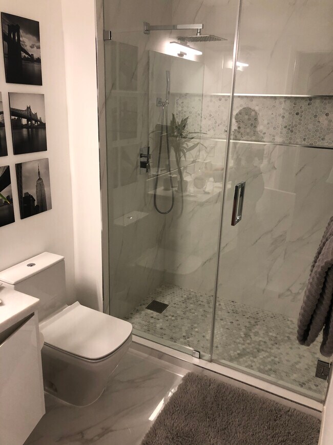 Shower - 2275 Biscayne Blvd