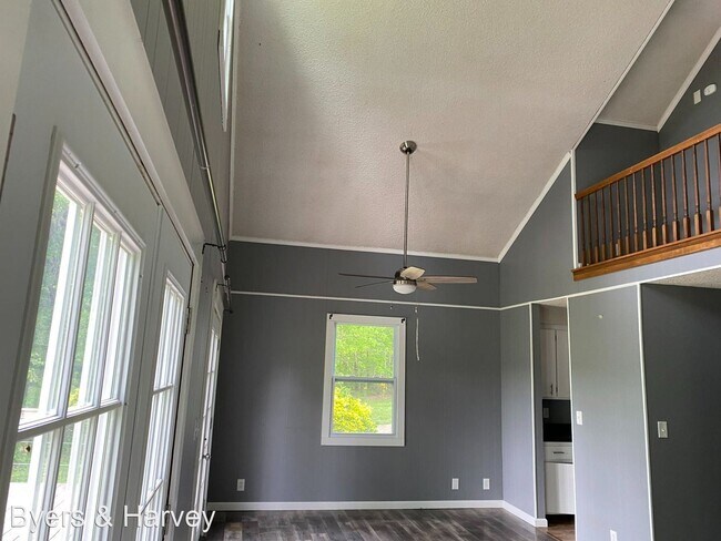 Foto del edificio - 3 br, 1 bath House - 2002 Powell Road