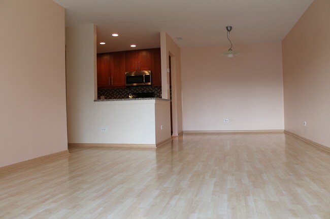 Foto del edificio - 1112 Castilian Ct