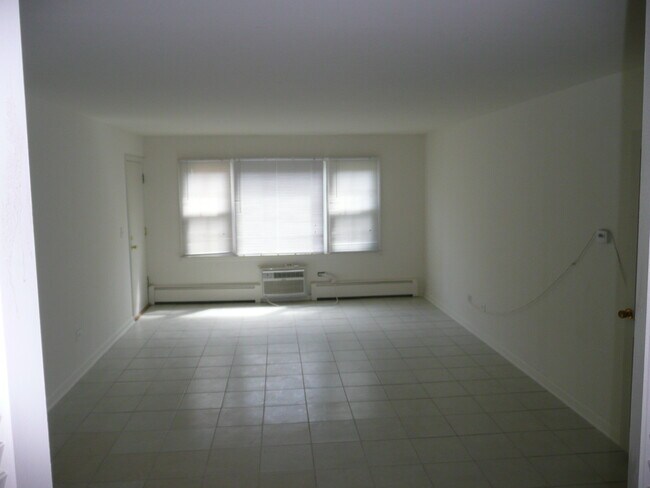 Foto del edificio - 1512 Central St