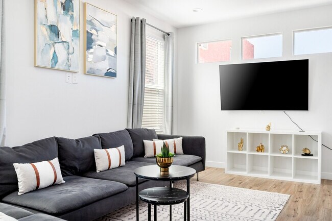 Foto del edificio - 3806 E Polk St