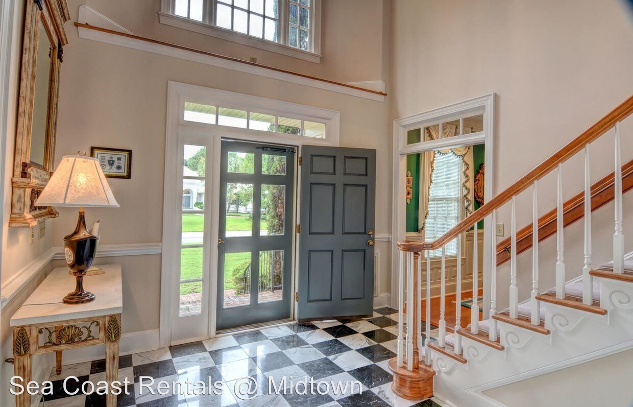 Foto principal - 1626 Pembroke Jones Dr