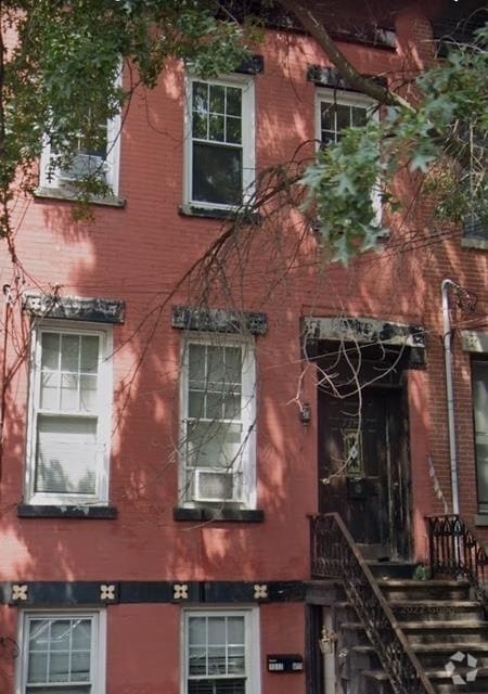 Building Photo - 1312 Garden St