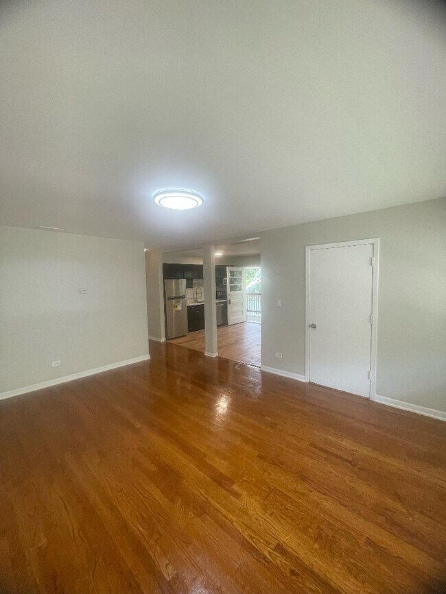 Foto del edificio - 7064 N Damen Ave