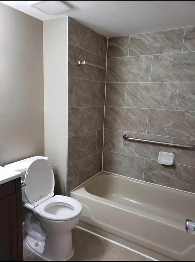 Foto del edificio - 9907 Blundon Dr