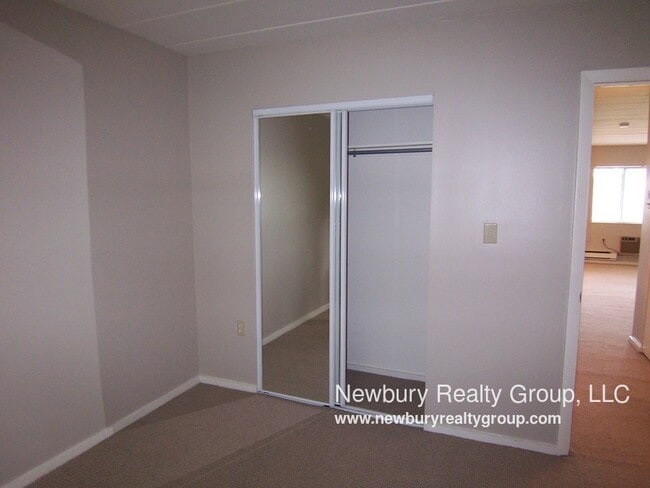 Building Photo - Poplar Apartments