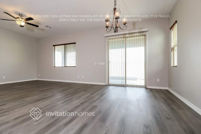Foto del edificio - 15814 W Fillmore St