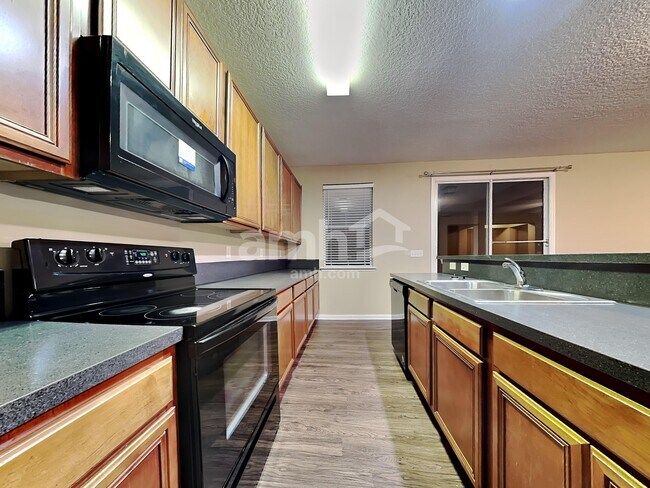 Building Photo - 86380 Cartesian Pointe Dr