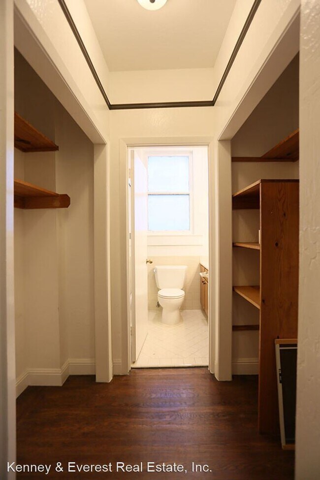Foto del edificio - Studio, 1 bath House - 3164 22nd Street #21