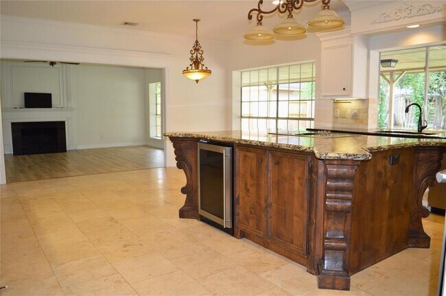 Foto del edificio - 4111 Rock Springs Dr