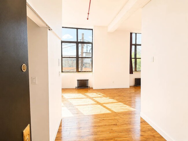 Foto del edificio - 476 Jefferson St
