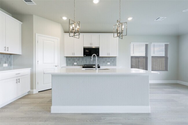 Building Photo - 3405 Pat Mayse Dr