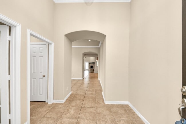 Foto del edificio - 28226 Chalet Park Dr