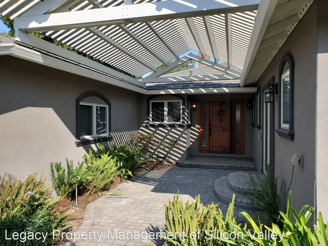 Building Photo - 4 br, 3 bath House - 1715 Juarez Avenue