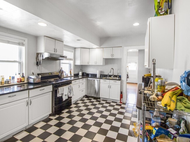 Photo - 17 Allen St Townhome