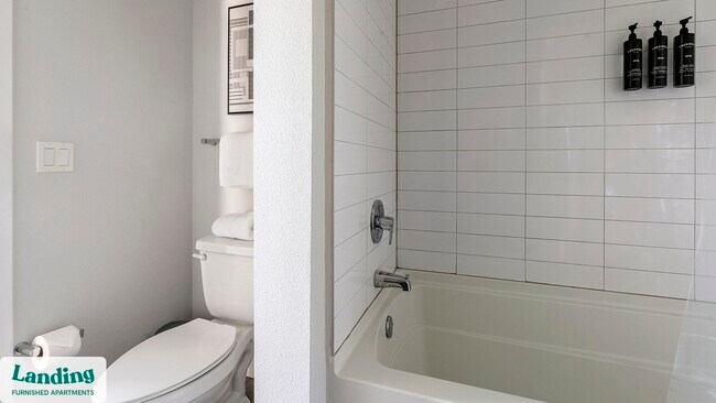 Building Photo - 6850 Foxtail Palm Wy