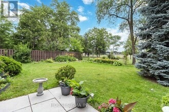 Building Photo - 2526 Thorn Lodge Dr