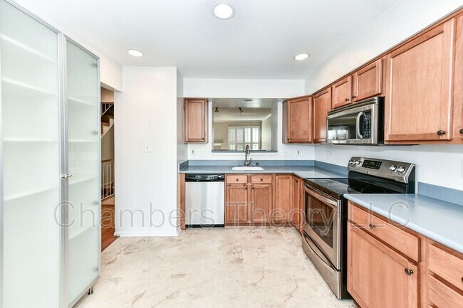 Foto del edificio - 21 Fendall Ave