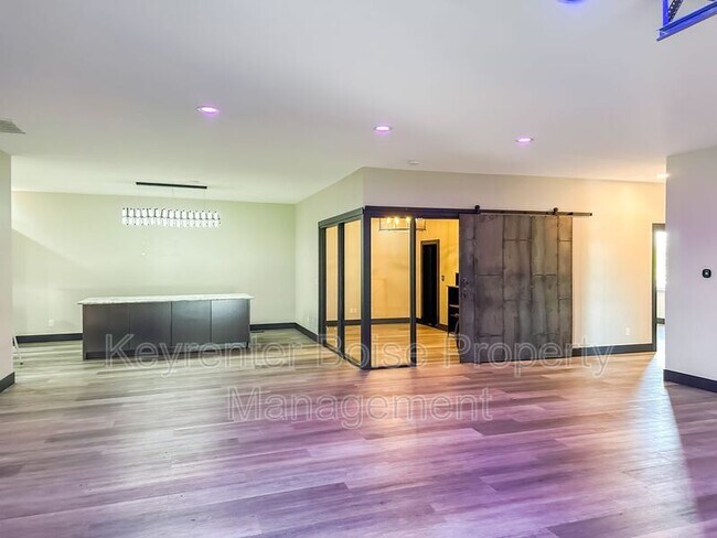 Foto del edificio - 4105 N Adams St