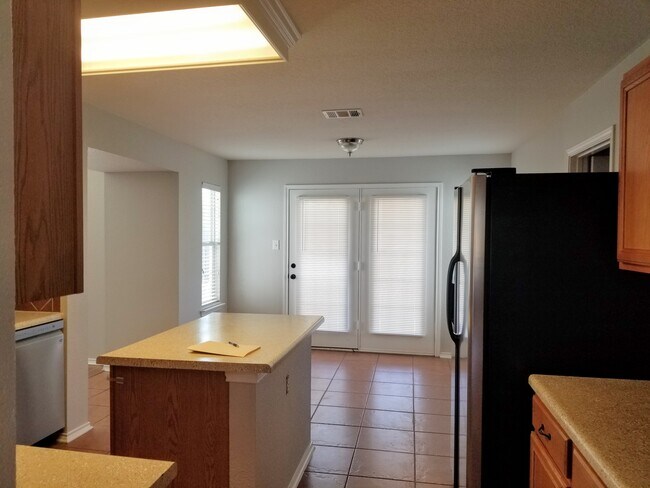 Kitchen - 196 Valero Dr.