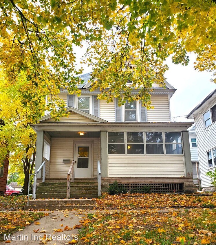 Primary Photo - 3 br, 2 bath House - 1008 W 2nd St
