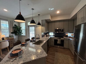 Building Photo - 216 Flint Rdg Rd