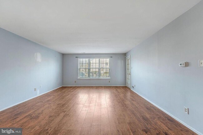 Foto del edificio - 1707A Heatherstone Ct