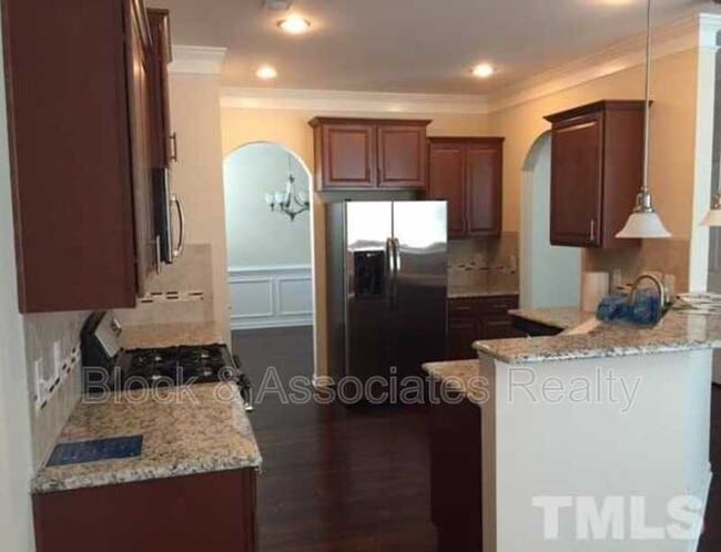Building Photo - 1024 Traditions Meadow Dr