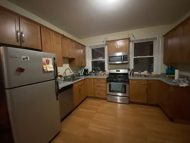 Foto del edificio - 41 Parker Hill Ave