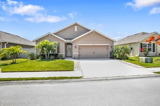 Building Photo - 975 Newton Cir