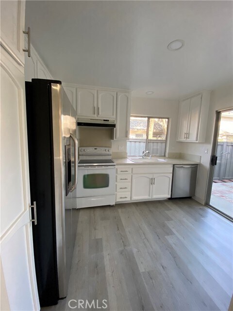 Foto del edificio - 17391 Via Calma