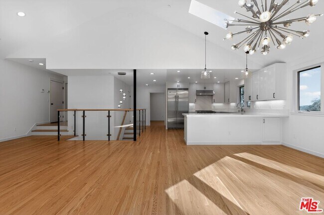 Foto del edificio - 502 Chapman Dr