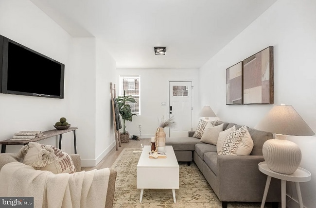 Photo - 115 S Regester St Townhome