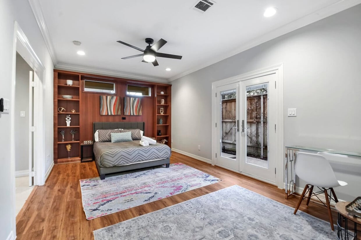 Foto principal - 1206 W 25th St