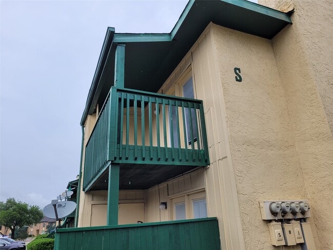 Foto del edificio - 1516 Bay Area Blvd