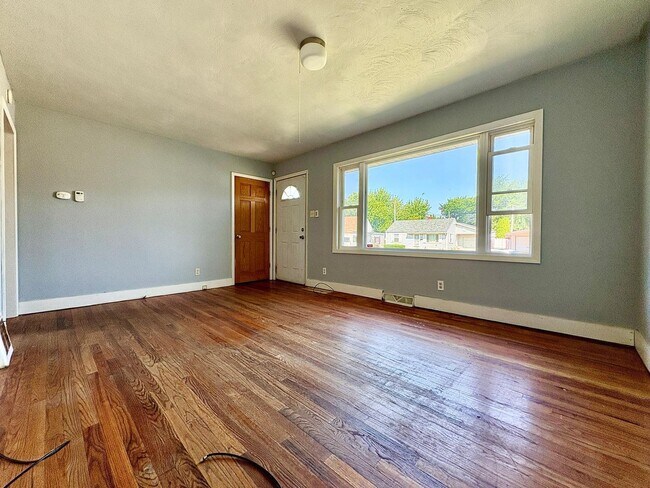 Foto del edificio - 811 Fairway St