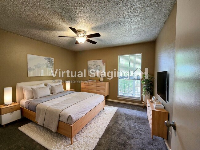 Foto del edificio - 17331 Red Oak Dr
