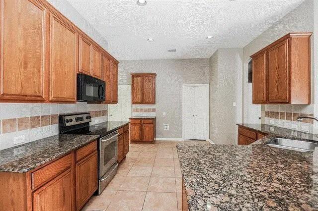 Foto del edificio - 1027 Fair Oaks Dr