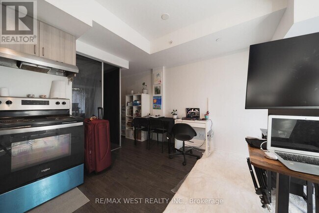 Photo du bâtiment - 1 Falaise Rd