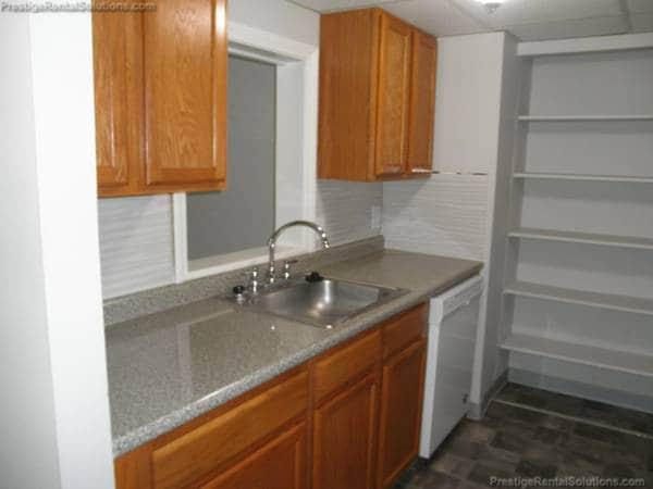 Building Photo - 36 Greentree Ln