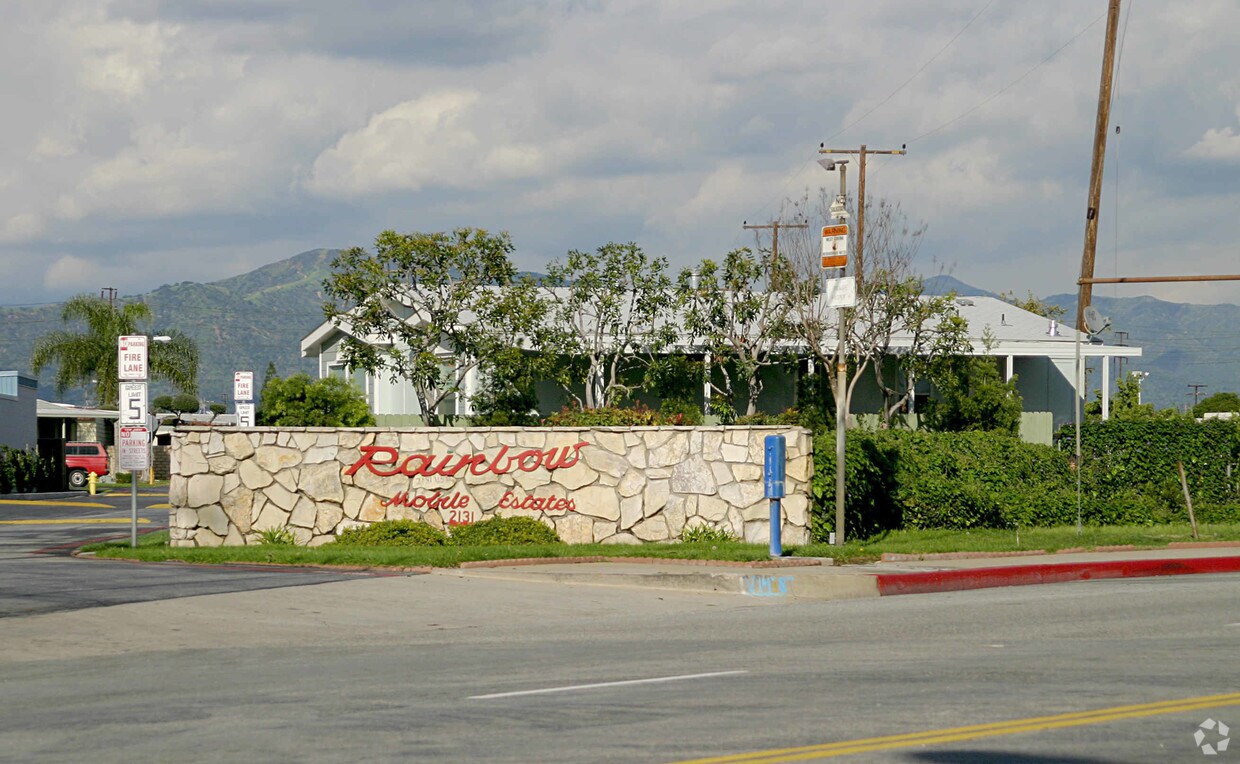 Mountain View Estates Apartments in West Covina, CA