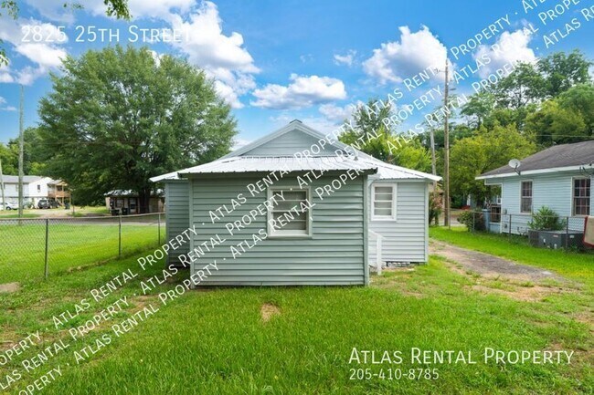 Foto del edificio - 2825 25th St