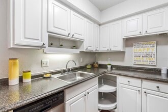 Kitchen - Pines of Ashton