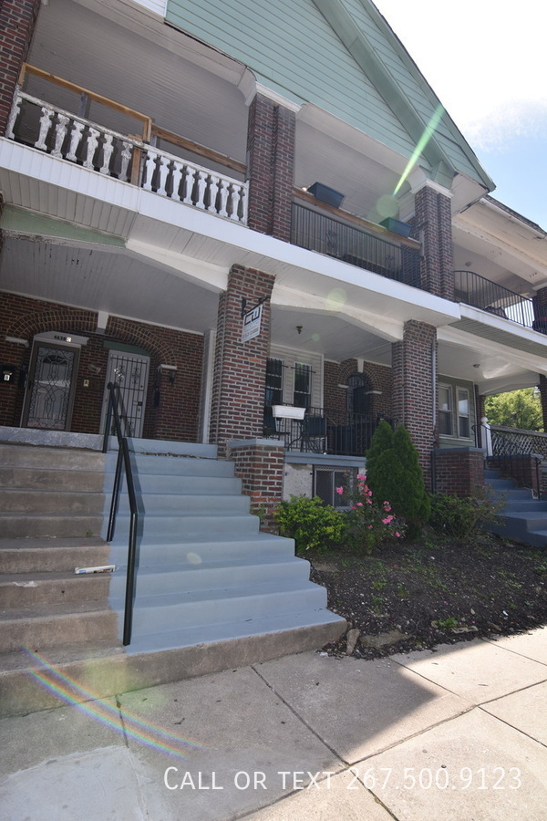 Building Photo - Great 3BR/2BA unit with Central air and la...